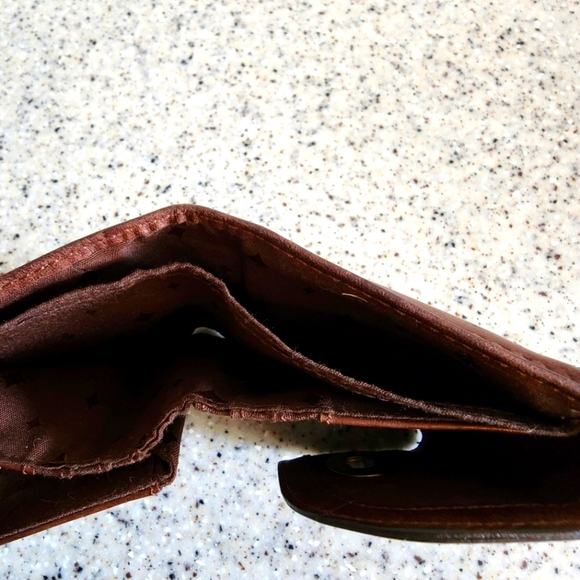 Fossil Turn Lock TriFold Card Wallet In Pecan, Leather - Picture 6 of 7